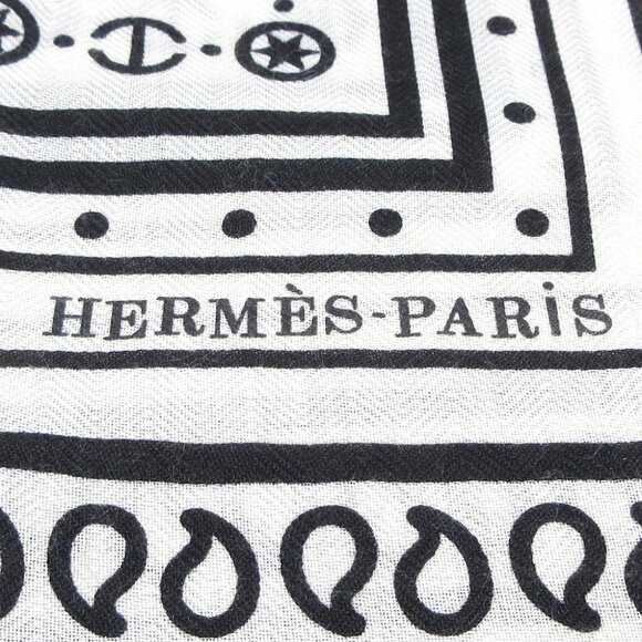 Auth HERMES Carre Geant/Carres 140 - Cream Black Cashmere Silk Scarf - Picture 6 of 6